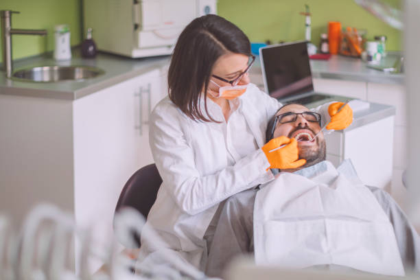 Best Emergency Tooth Extraction  in Bayshe, OR